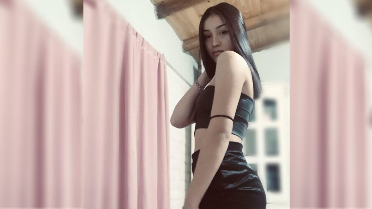 Guadalupe Auciello iba como acompañante en una moto de 200 cc. por la Ruta 7, en Uspallata, hasta que un caballo se atravesó y chocaron. Guadalupe Auciello iba como acompañante en una moto de 200 cc. por la Ruta 7, en Uspallata, hasta que un caballo se atravesó y chocaron.