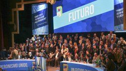 Con críticas al Gobierno