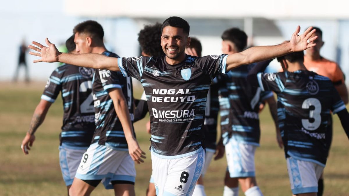 Brian Zabaleta concretó el penal y puso el 1 a 0 transitorio de Gutiérrez Sport Club sobre Ciudad Bolívar.