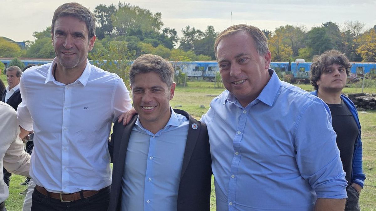 Los tunuyaninos Emir Andraos (intendente) y Martín Aveiro (diputado nacional) junto al gobernador de Buenos Aires
