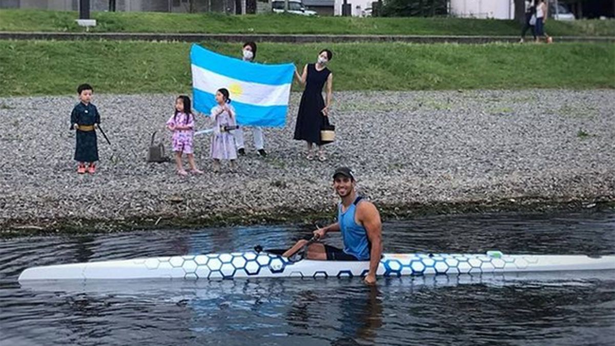 Pensó que una canción de Los Palmeras era el Himno Argentino