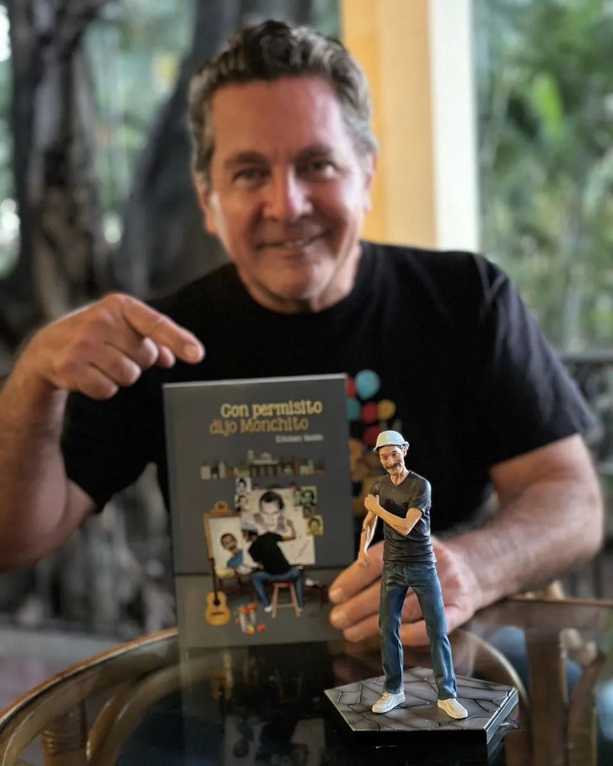 Esteban Valdés, hijo de Ramón Valdés. Esteban Valdés, hijo de Ramón Valdés.