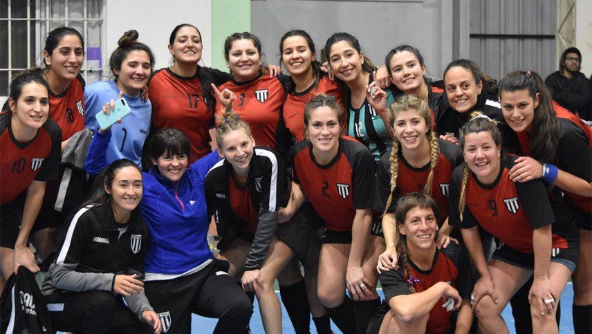 Las Lobas, las mejores promocionales del handball mendocino