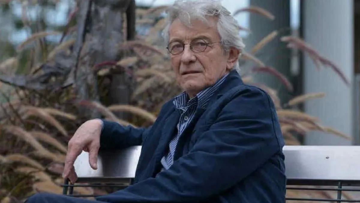 Murió Arturo Bonín.