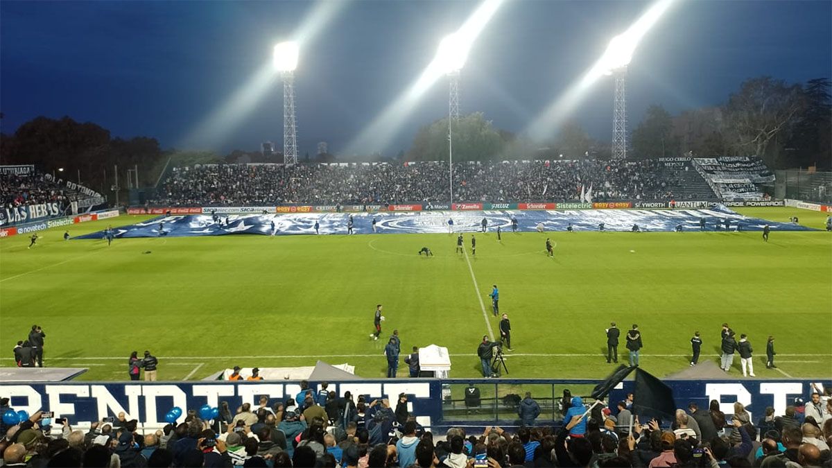 El objetivo de Independiente Rivadavia es debutar en Primera jugando en el estadio Bautista Gargantini El objetivo de Independiente Rivadavia es debutar en Primera jugando en el estadio Bautista Gargantini