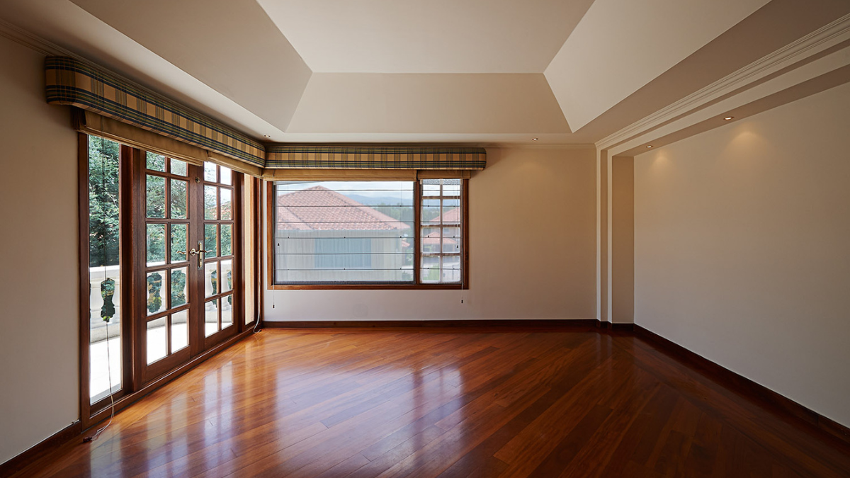 Si quieres que tus pisos de madera queden relucientes sin ser dañados, este producto de Mercadona es la solución.