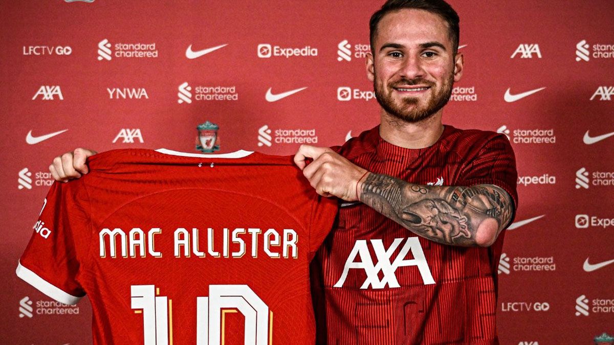 Alexis Mac Allister firmó su vínculo con el Liverpool.