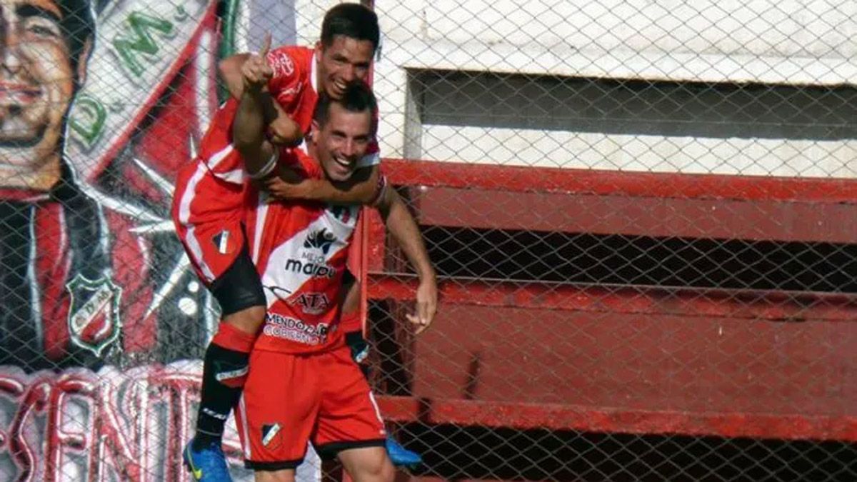 Franco Dolci, con un pie en Huracán Las Heras