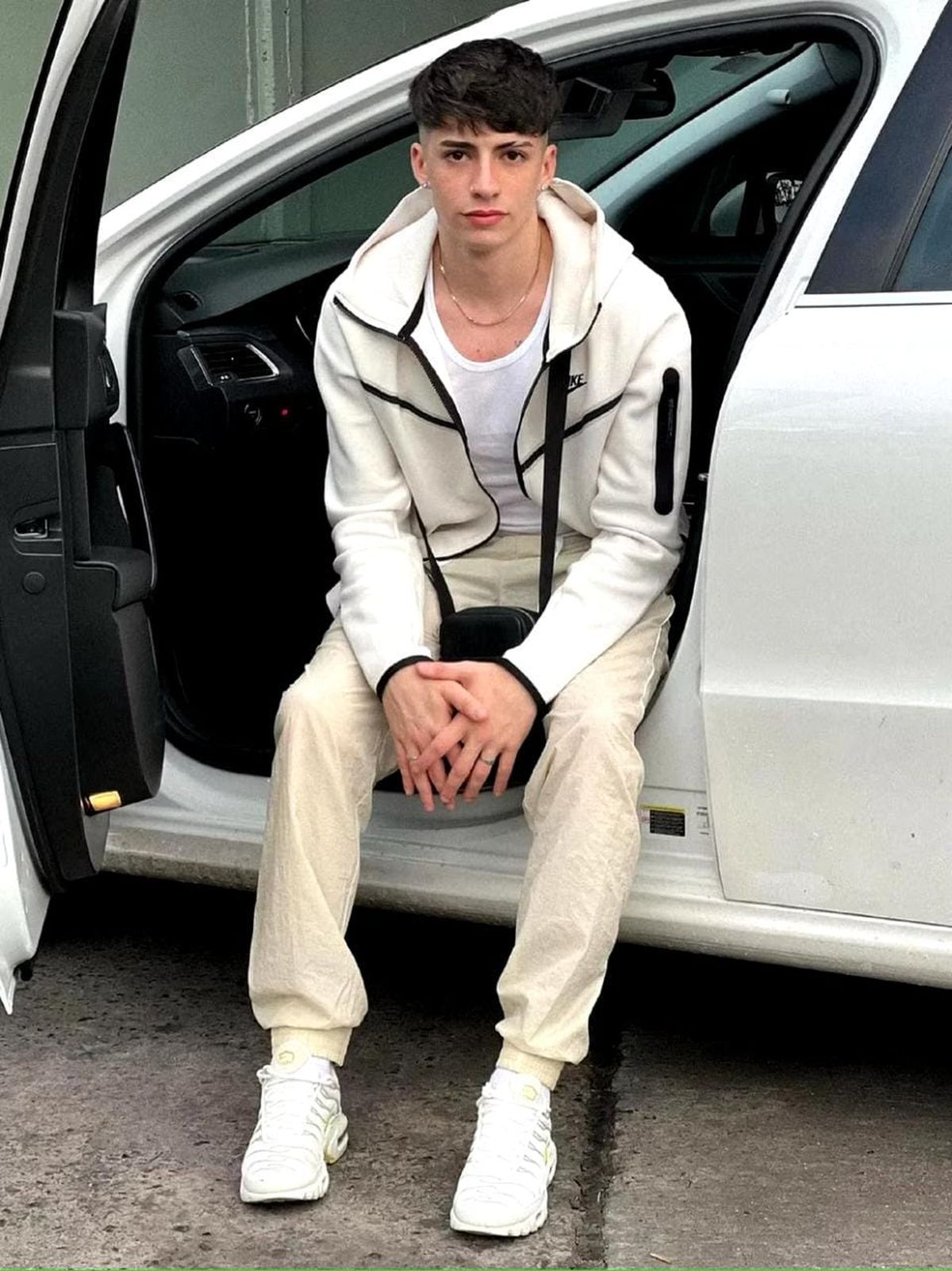 Lauty Gram, el nuevo romance de la China Suárez. Lauty Gram, el nuevo romance de la China Suárez.