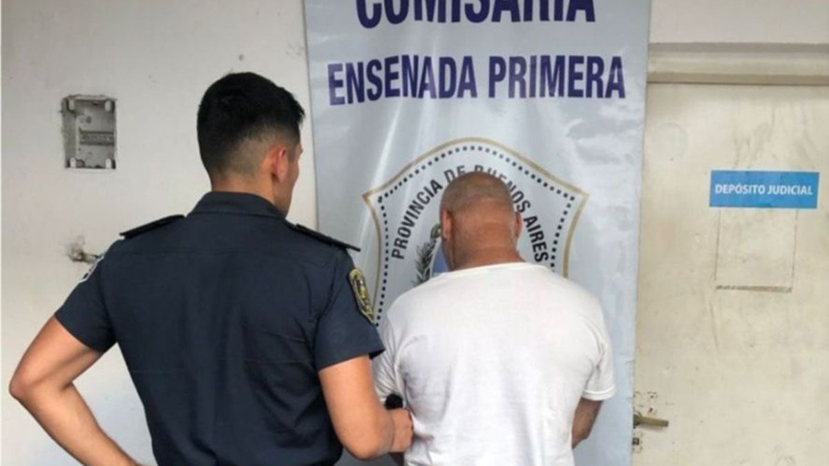 El detenido portaba una tobillera electrónica y secuestró en su casa de Ensenada a su ex pareja y la sometió sexualmente&nbsp;