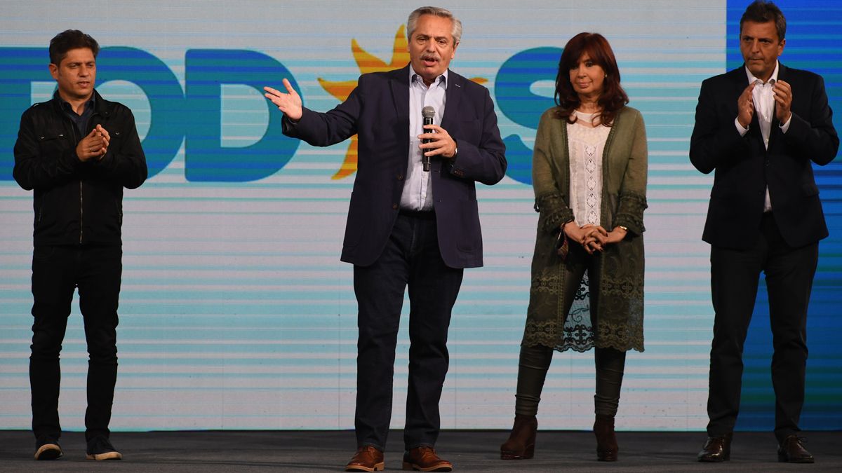 El Presidente admitió la derrota pero dijo que en noviembre darán vuelta los resultados.