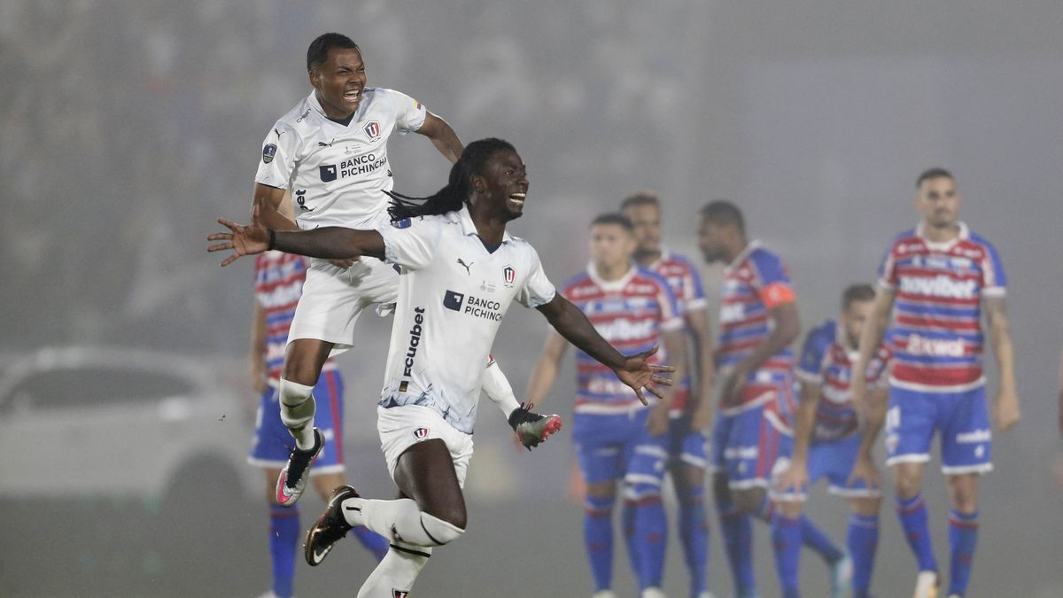 Liga de Quito vence en penales a Fortaleza y gana su 2da. Copa Sudamericana  - Los Angeles Times