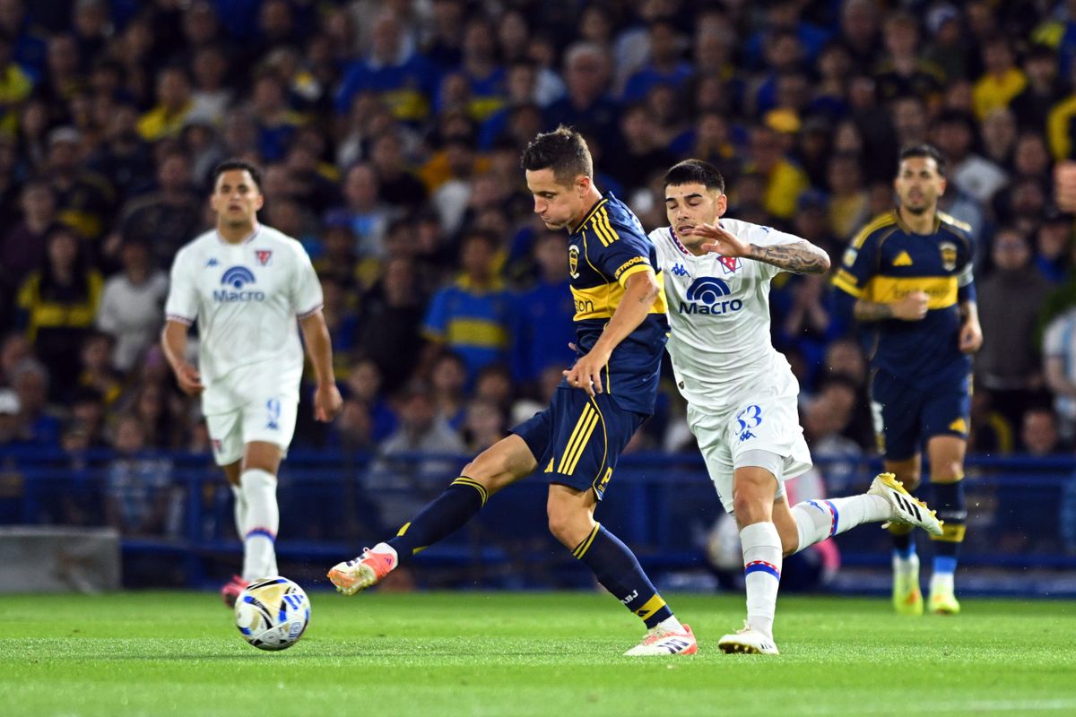 Boca jug&oacute; un buen partido y venci&oacute; a Tigre en La Bombonera.