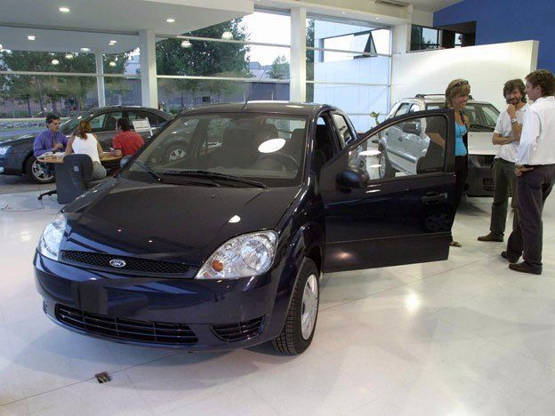 Creen que subirá la venta de autos tras las paritarias