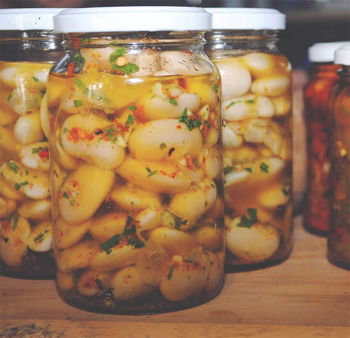 Nada mejor que tener un par de frascos con esta receta y degustarla cuando la ocasión se preste. Nada mejor que tener un par de frascos con esta receta y degustarla cuando la ocasión se preste.