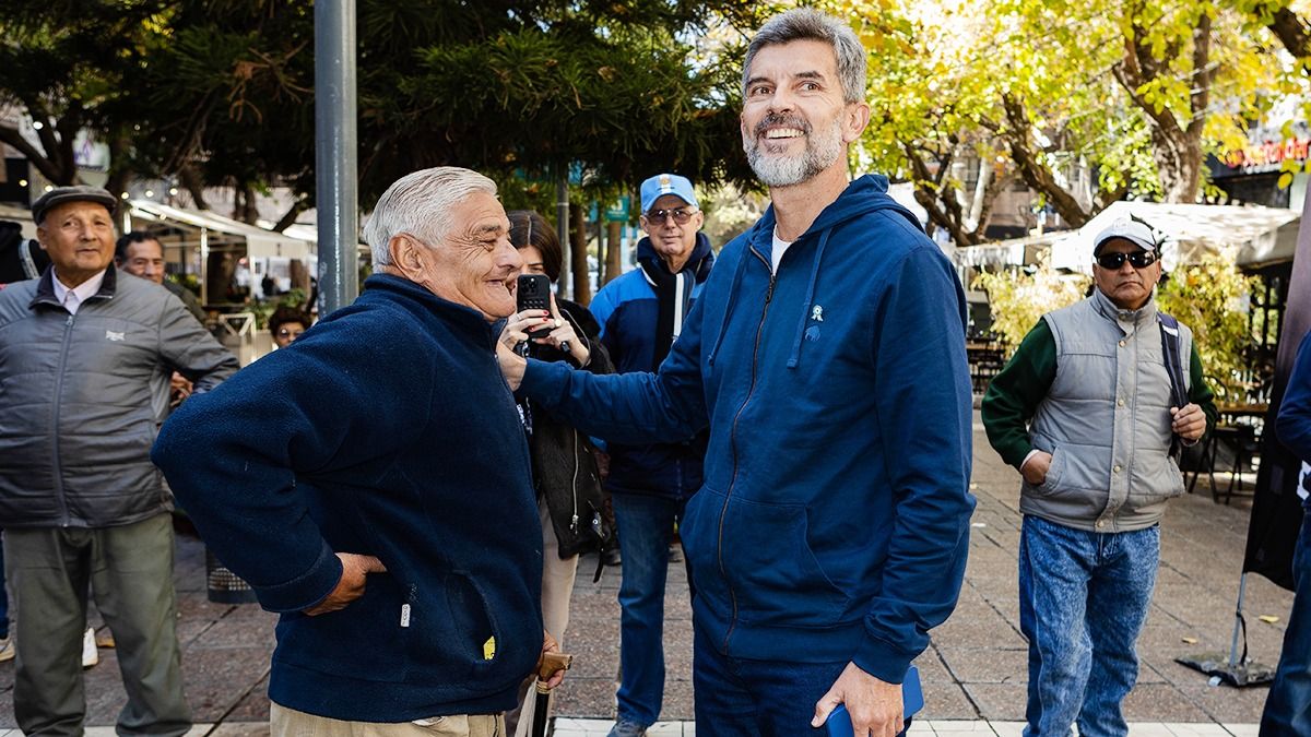 El intendente Ulpiano Suarez anunció un plan de mejoramiento de calles céntricas en la Ciudad. El intendente Ulpiano Suarez anunció un plan de mejoramiento de calles céntricas en la Ciudad.