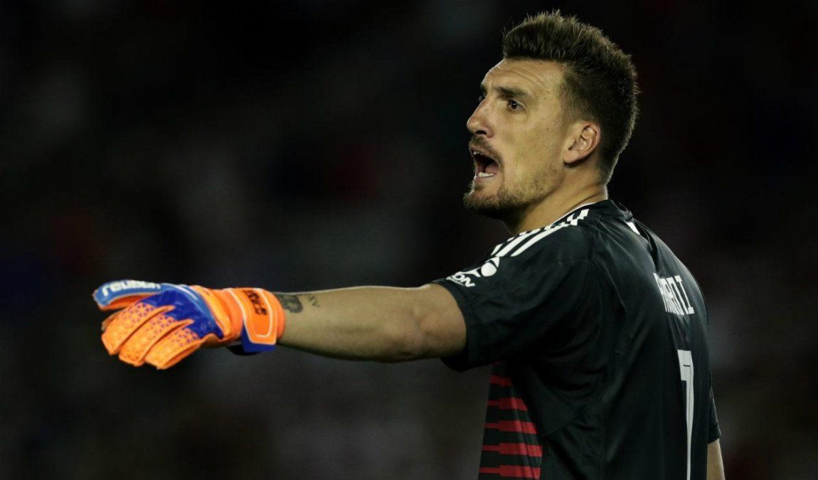 Franco Armani será el arquero según lo anunció Lionel Scaloni.