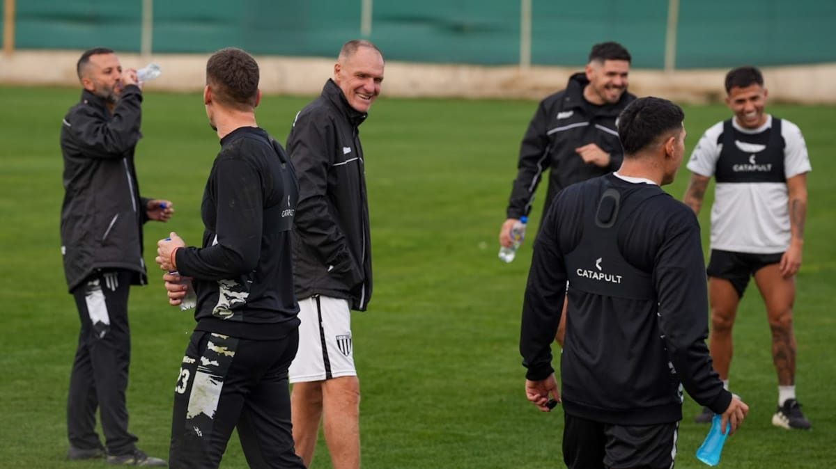 Gimnasia y Esgrima volvió al trabajo bajo la conducción del entrenador Darío Franco.