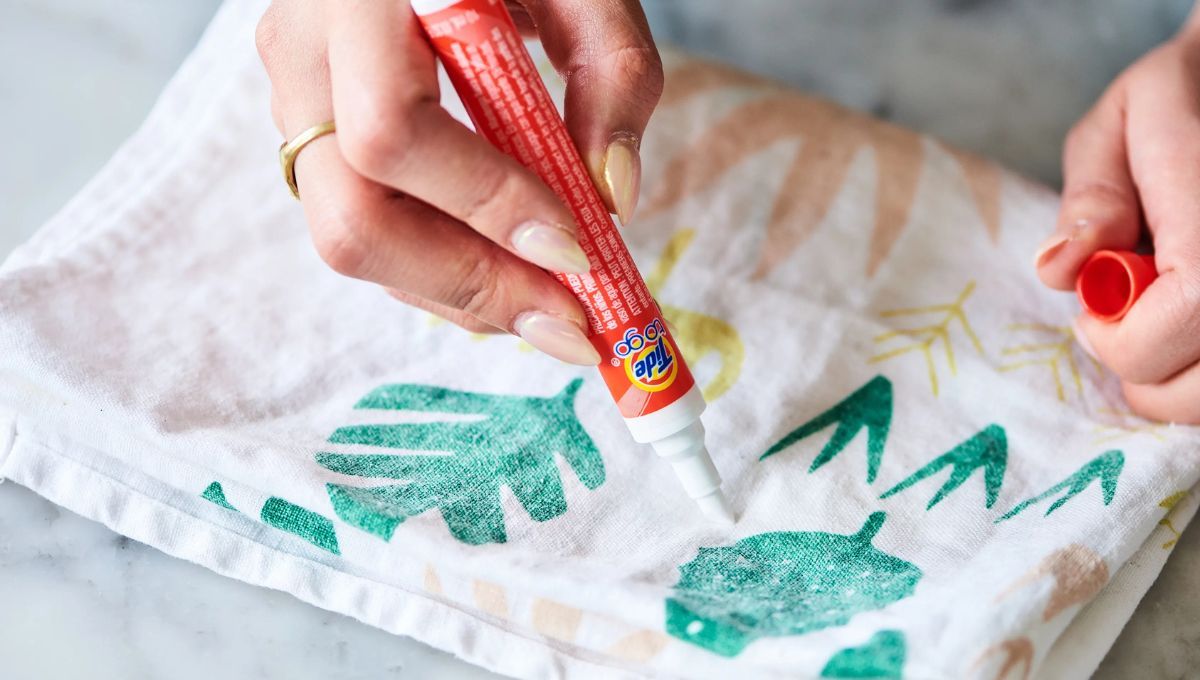 Cómo hacer un fibrón casero para quitar las manchas de la ropa