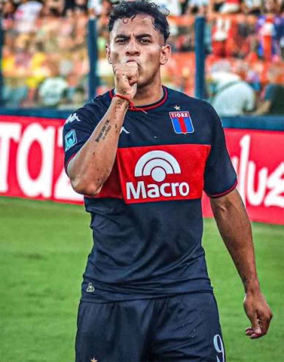 David Romero la rompi&oacute; en el f&uacute;tbol argentino.