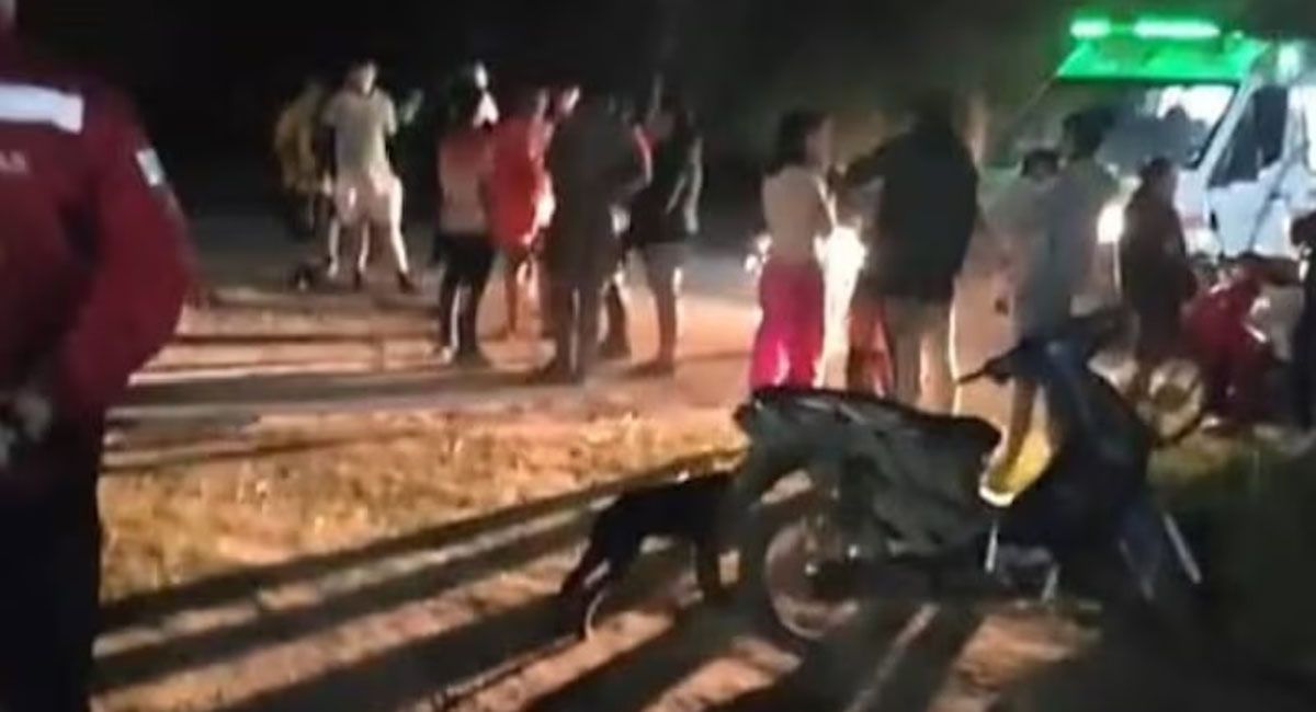 En un lamentable episodio, un niño de dos años murió atropellado por un camión cañero luego de escaparse de la casa de su abuela En un lamentable episodio, un niño de dos años murió atropellado por un camión cañero luego de escaparse de la casa de su abuela