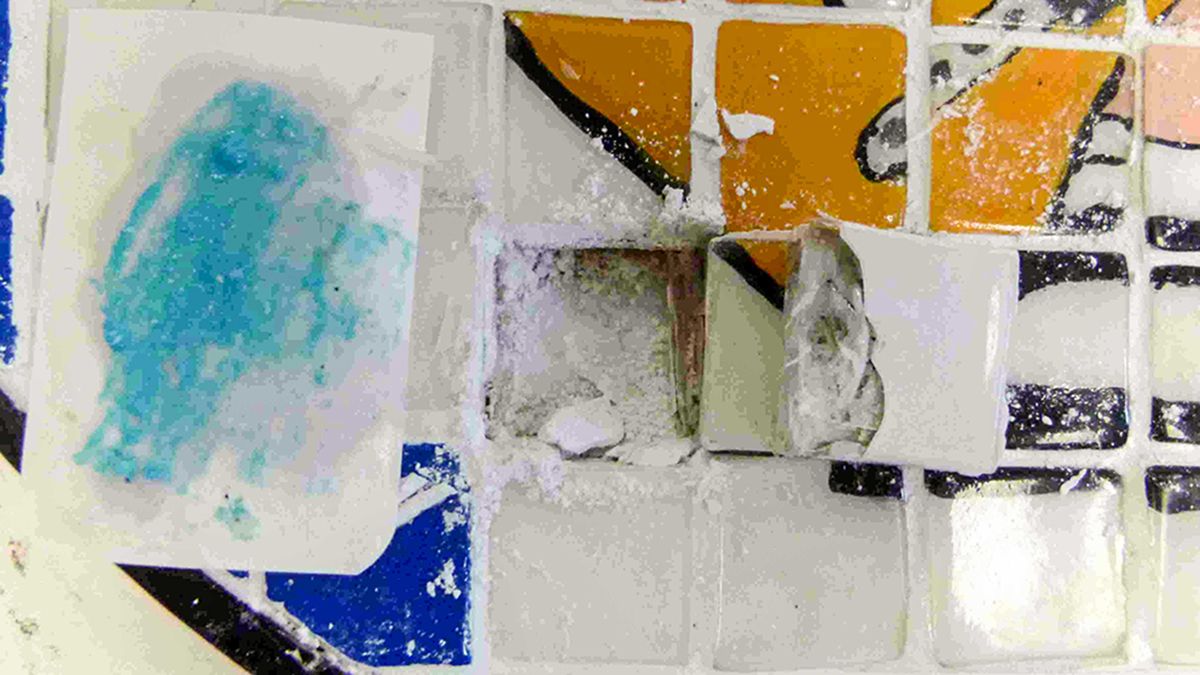 La droga estaba oculta en un artesanía con la imagen de Mafalda.