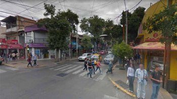 Video: se hizo pasar por clienta y quedó filmada mientras robaba