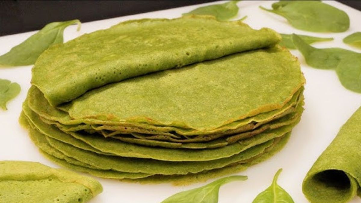 Con esta sencilla receta tendrás unos deliciosos pancakes de acelga y avena.