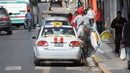 Taxistas de Paraná realizarán este jueves un paro con movilización