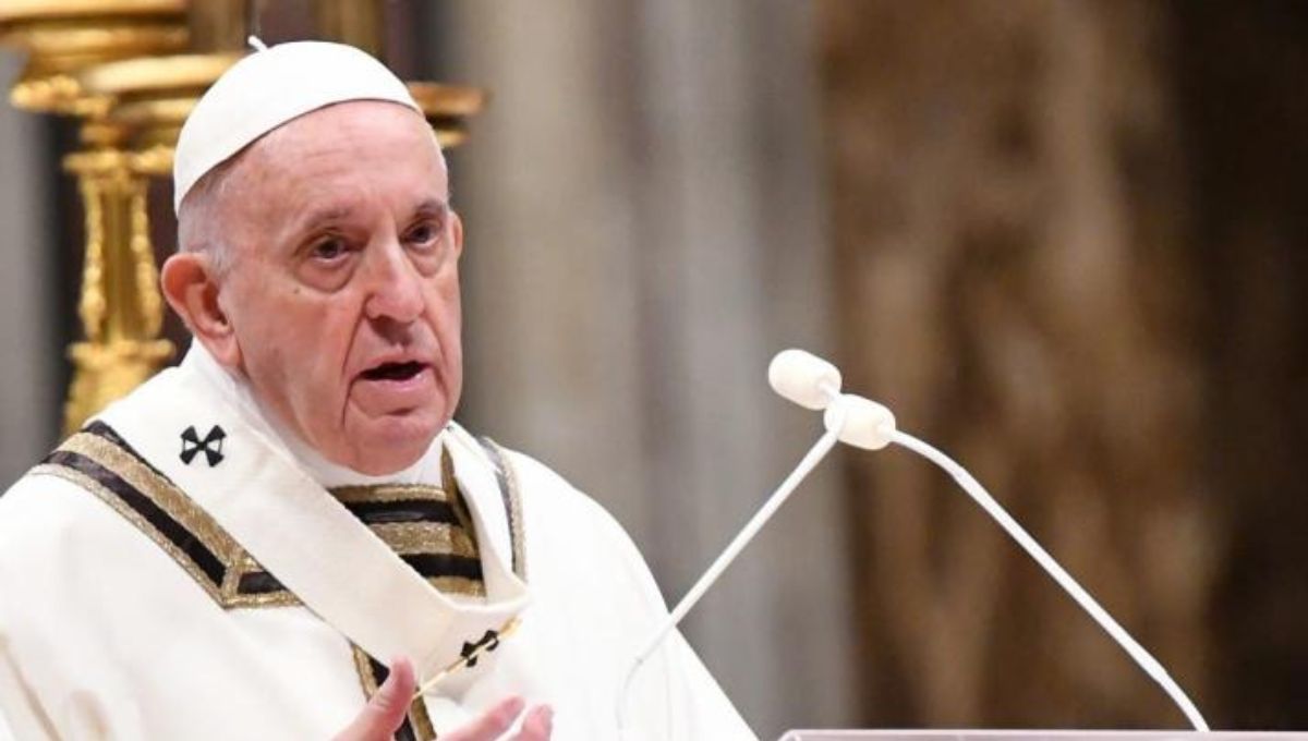 El Papa Francisco seguirá internado por una infección en las vías respiratorias.