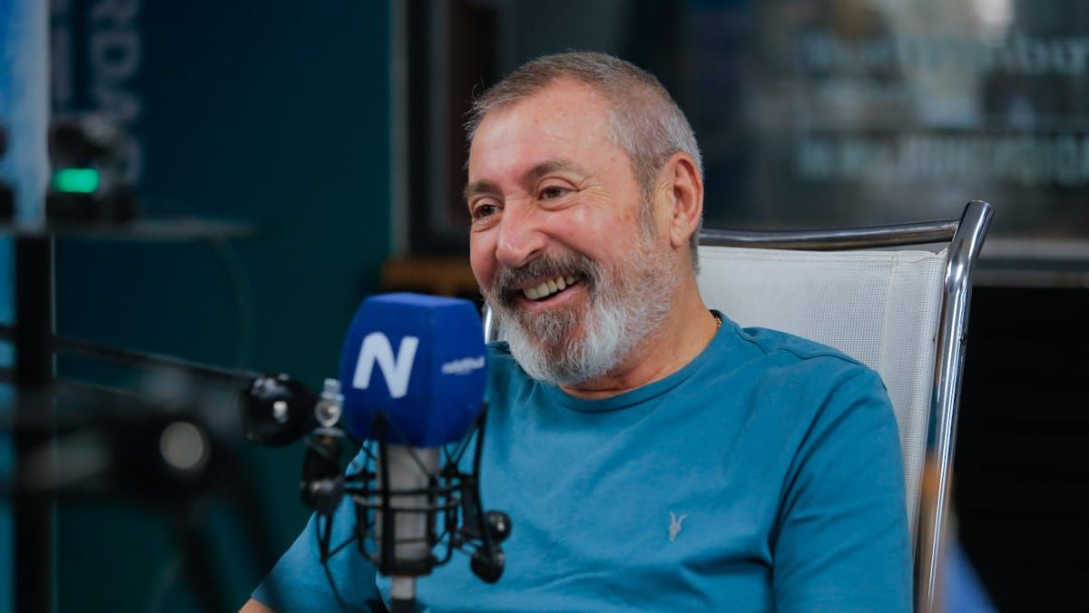 Daniel Vila, presidente de Independiente Rivadavia, visitó los estudios de Radio Nihuil.