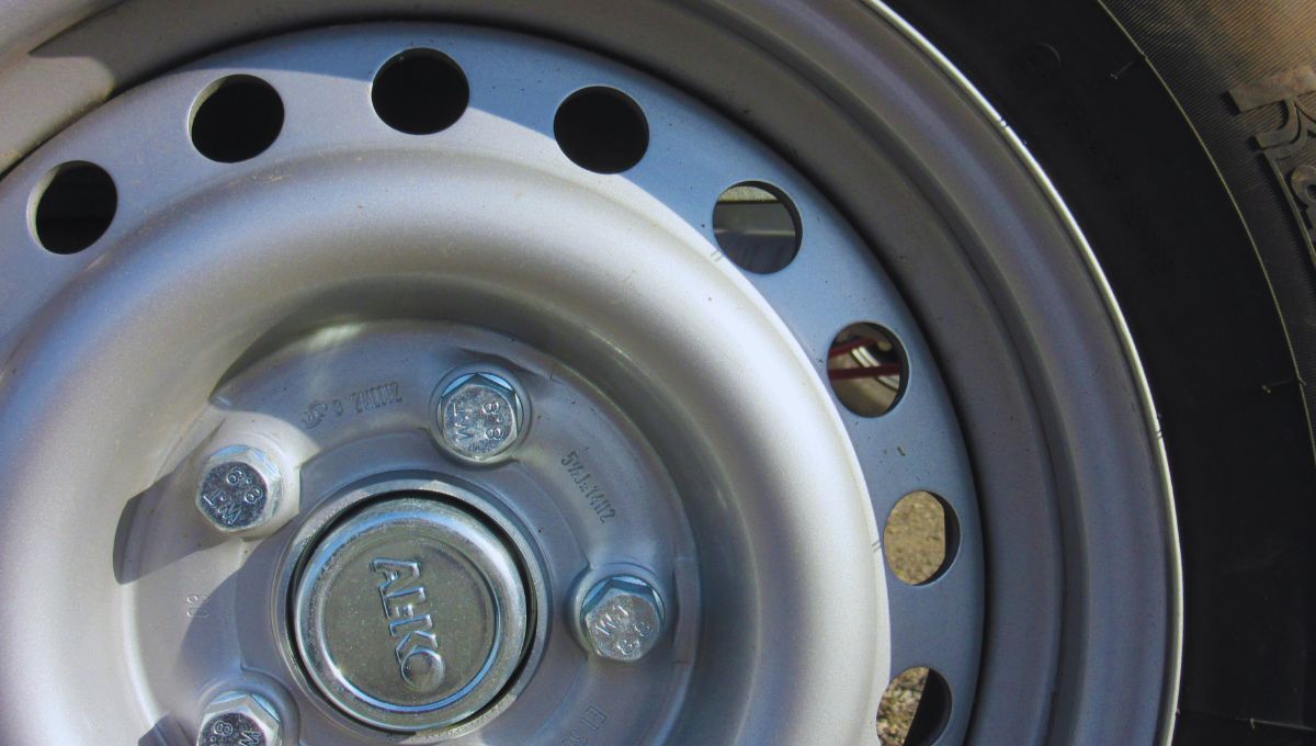 Si tienes una llanta vieja de neumático, tienes un tesoro en casa: cómo darle una segunda vida