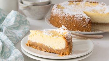 Torta de ricota casera: la receta fácil con 8 ingredientes que garantiza sabor irresistible Torta de ricota casera: la receta fácil con 8 ingredientes que garantiza sabor irresistible