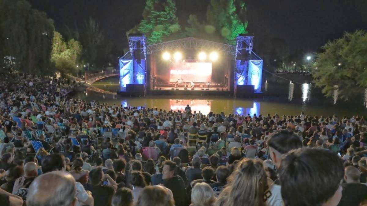 Blues y jazz en el Lago, una de las propuestas del verano. Blues y jazz en el Lago, una de las propuestas del verano.