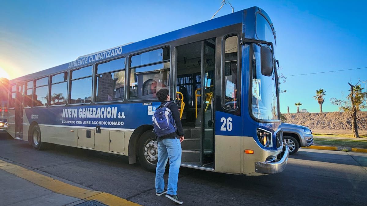 Sube el boleto del micro de media y larga distancia.