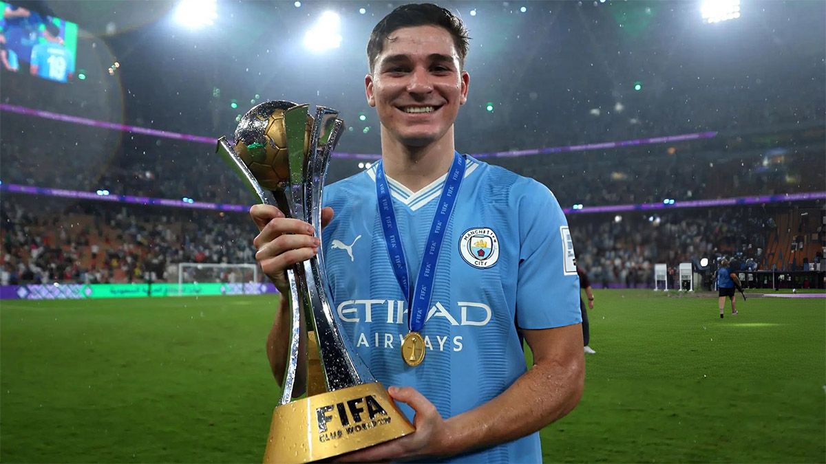 julián Álvarez la rompió en la final ante el Fluminense y gfue elegido el mejor jugador del partido.