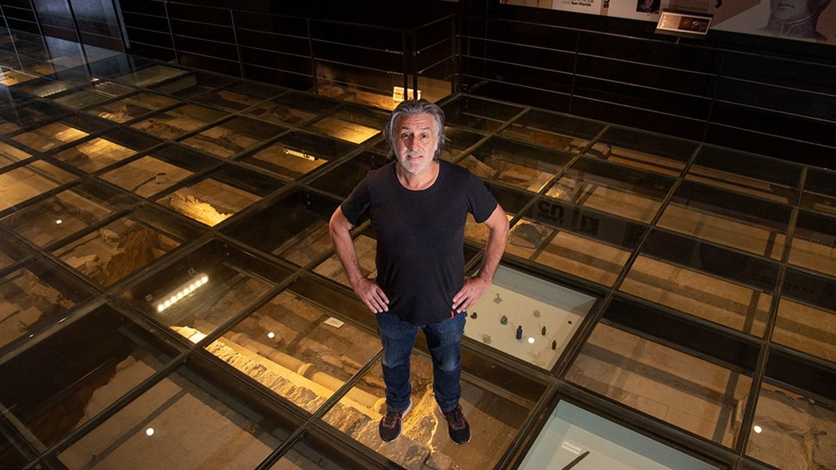 Horacio Chiavazza en la Casa de San Martín, otro sitio histórico que forma parte del proyecto Distrito Fundacional que él coordina para la Municipalidad de Capital y en el que también se encuentra el MAF. Horacio Chiavazza en la Casa de San Martín, otro sitio histórico que forma parte del proyecto Distrito Fundacional que él coordina para la Municipalidad de Capital y en el que también se encuentra el MAF.