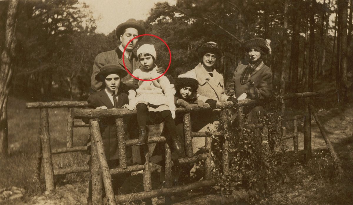 María Branyas vivió hasta los 117 años. En la foto tenía solo 4, y era 1911.