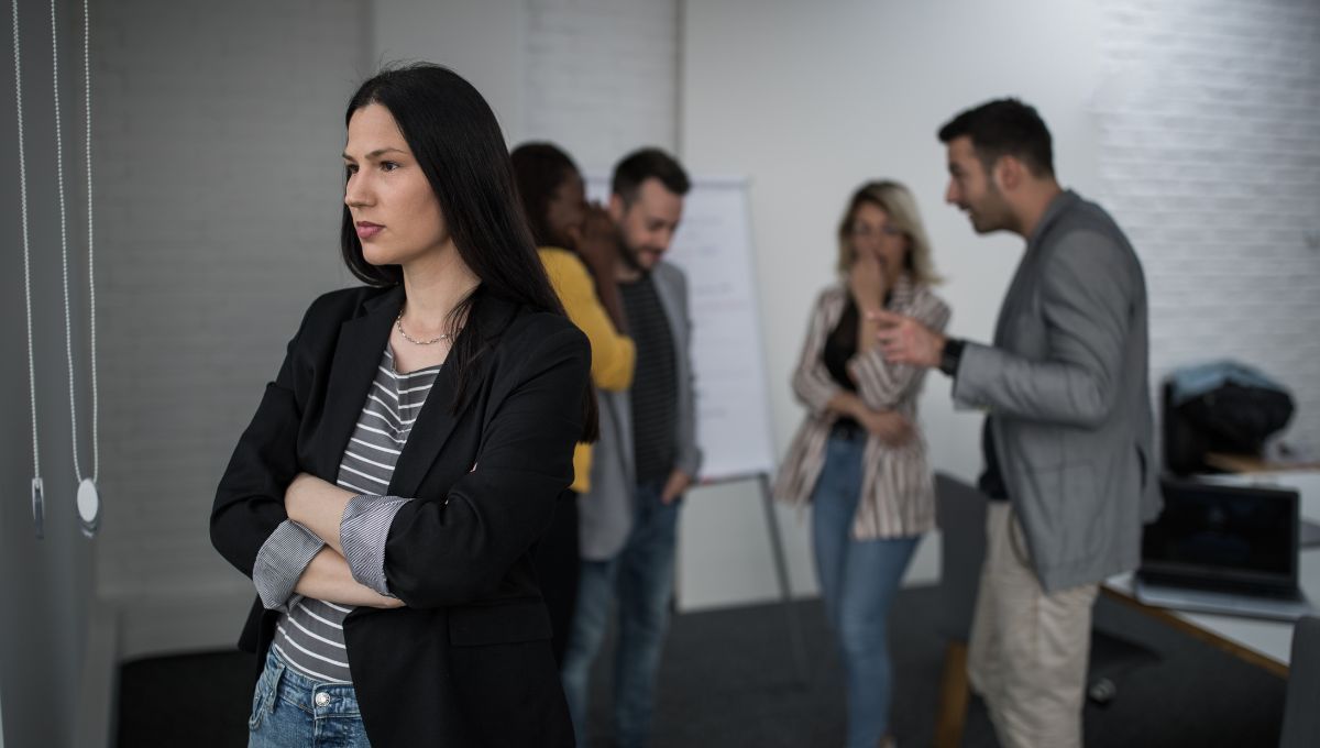 Chisme en el trabajo. Chisme en el trabajo. 