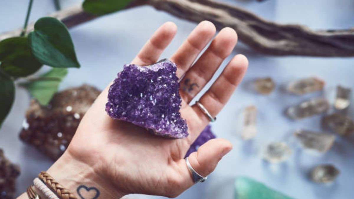 ¿Cuál es la piedra que debo llevar en el bolsillo si quiero bloquear las malas energías?