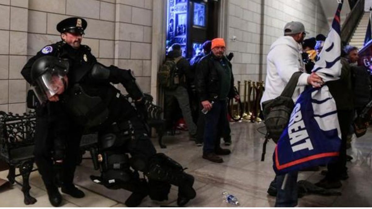 Ataque al Capitolio: policías demandaron a Donald Trump por la invasión al Congreso