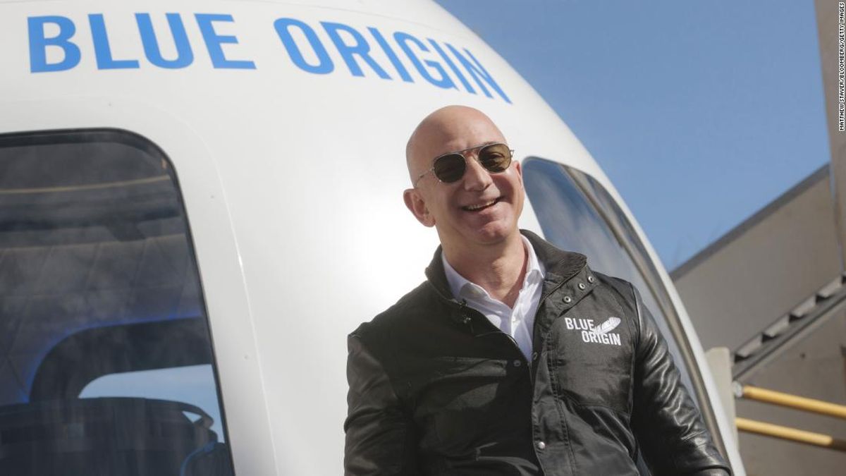 Duró 10 minutos: Jeff Bezos el hombre más rico del mundo, realizó un exitoso viaje al espacio.
