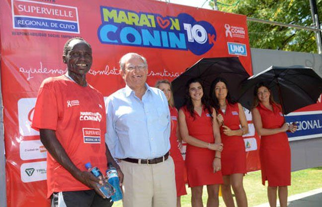Albino en una imagen tomada durante una de sus numerosas campañas. Albino en una imagen tomada durante una de sus numerosas campañas.