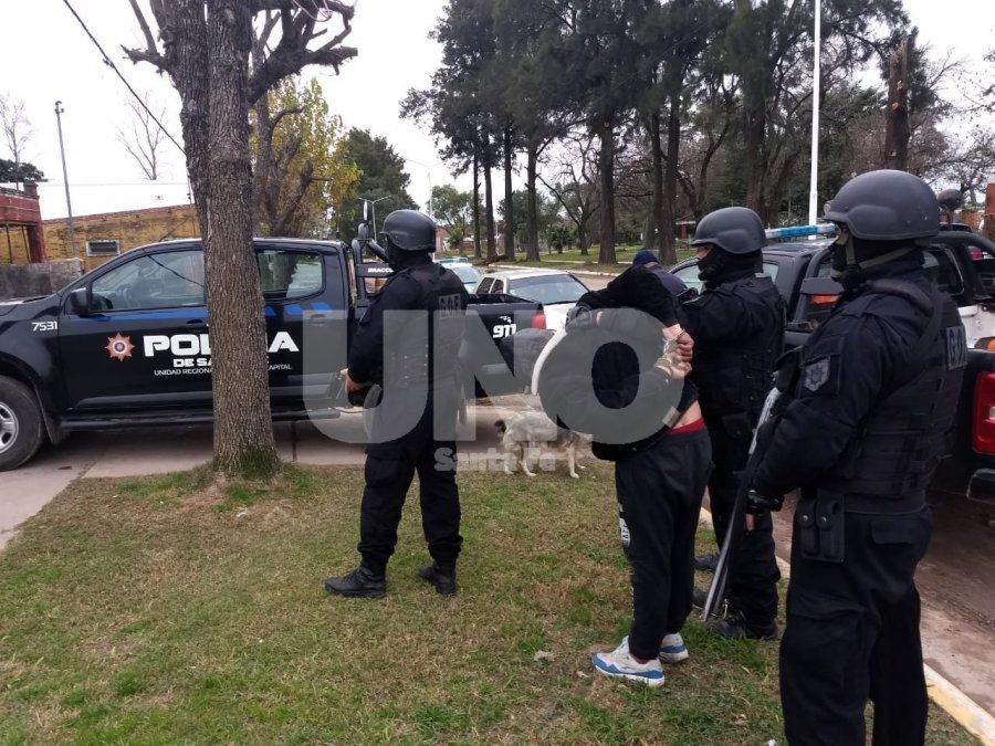 Múltiples allanamientos en Santa Rosa de Lima, Colastiné Norte y comuna de Candioti