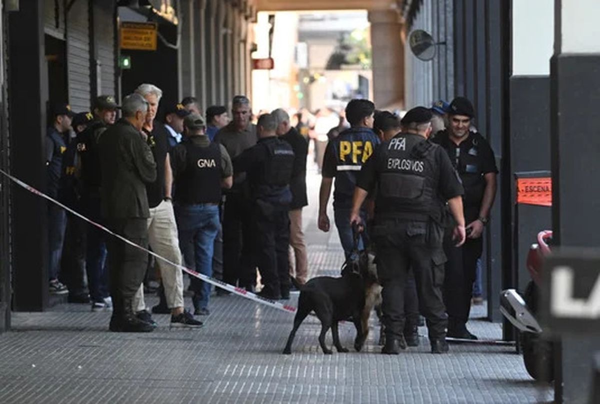 Explotó una carta bomba en la Escuela Superior de Gendarmería y hay tres heridos con quemaduras