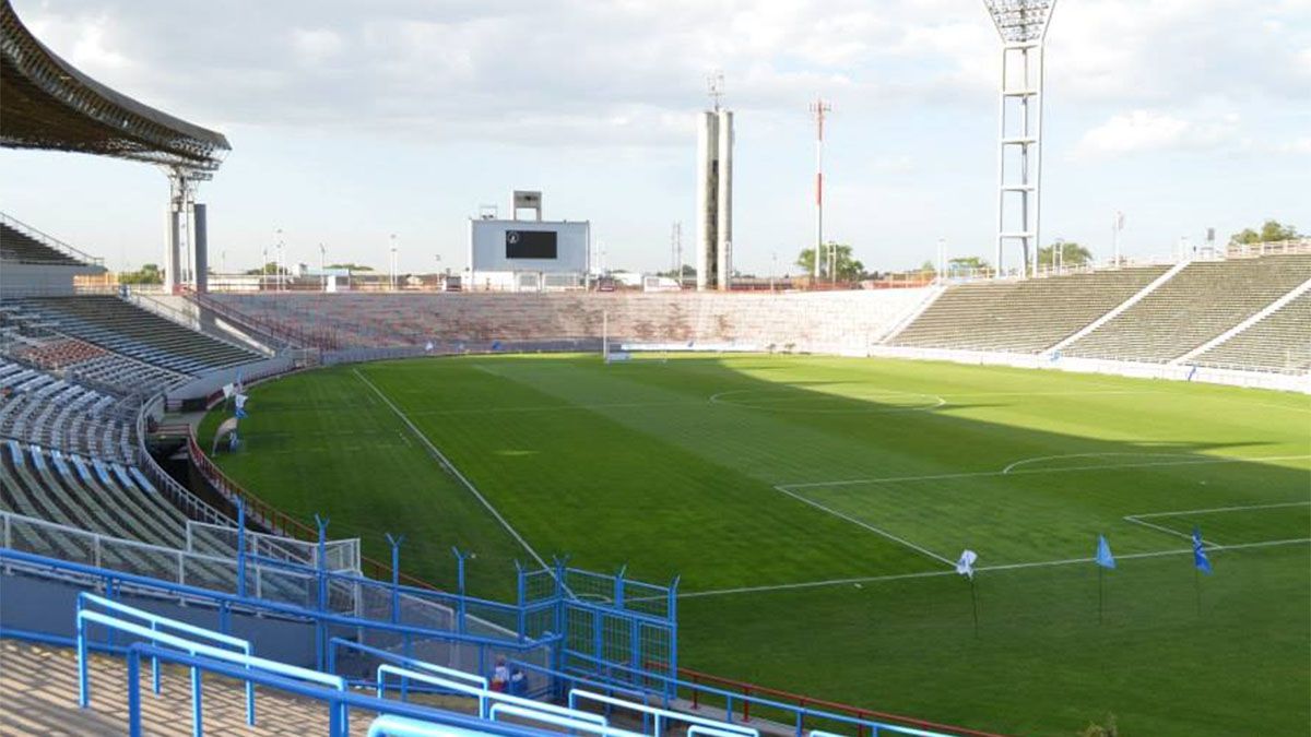 El estadio Jos&eacute; Mar&iacute;a Minella y un deterioro alarmante.
