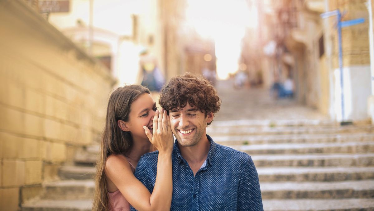 La complicidad puede estar en los vínculos de pareja, las amistades, la familia y en el trabajo. La complicidad puede estar en los vínculos de pareja, las amistades, la familia y en el trabajo. 