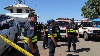 Se hundió un catamarán en Costa Rica y hubo 3 muertos