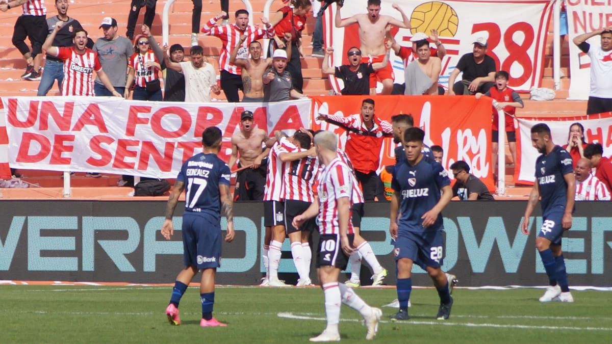 Estudiantes festejó en el Malvinas al superar a Independiente por la Copa Argentina Estudiantes festejó en el Malvinas al superar a Independiente por la Copa Argentina