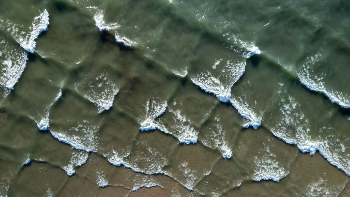 Qué hacer ante el avistamiento de olas cuadradas en el mar y por qué se produce este fenómeno Qué hacer ante el avistamiento de olas cuadradas en el mar y por qué se produce este fenómeno